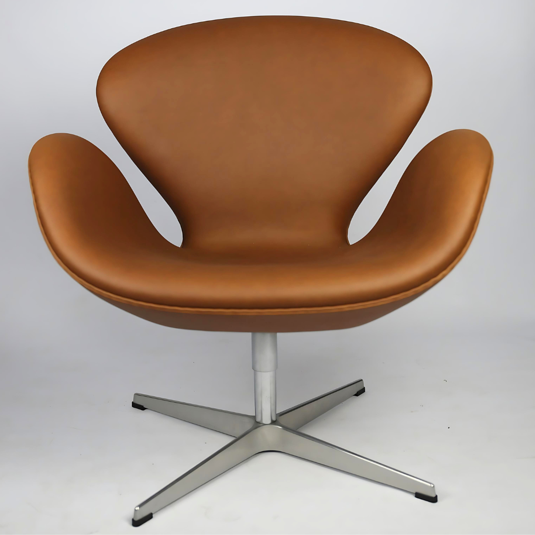 Arne Jacobsen Svane stol i Elegance Hazelnut