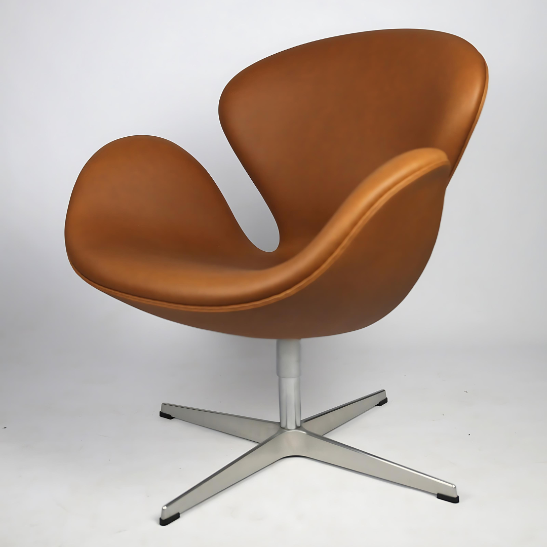 Arne Jacobsen Swan chair in Elegance Hazelnut