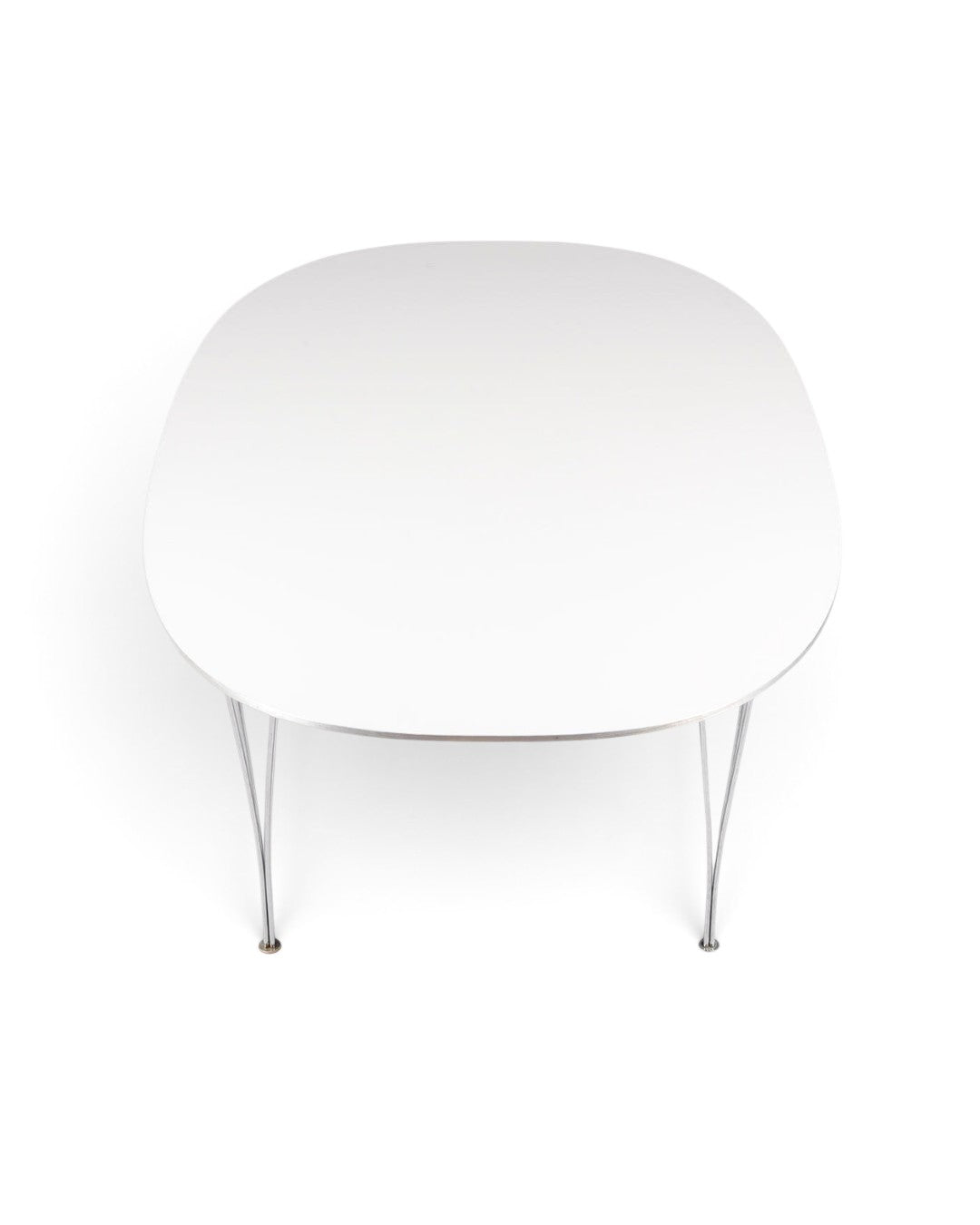 AUO NORD Piet Hein Superellipse bord fra Fritz Hansen med hvid laminatbordplade og elegante stålben